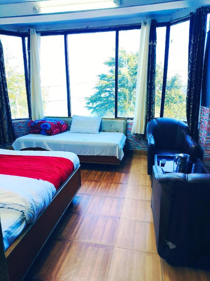 Hotel Holiday Dalhousie - Near Ghandhi Chowk Mall Road المظهر الخارجي الصورة