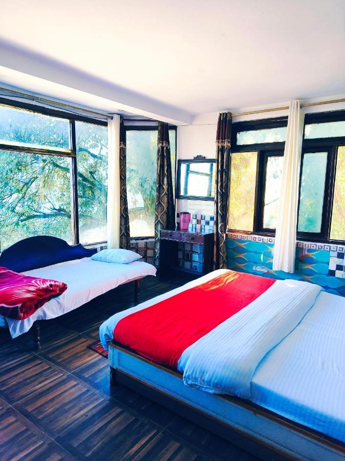 Hotel Holiday Dalhousie - Near Ghandhi Chowk Mall Road المظهر الخارجي الصورة