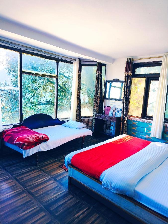 Hotel Holiday Dalhousie - Near Ghandhi Chowk Mall Road المظهر الخارجي الصورة